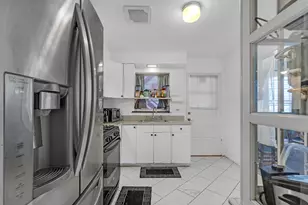 5032 Crain St, Skokie, IL 60077 - Photo 17