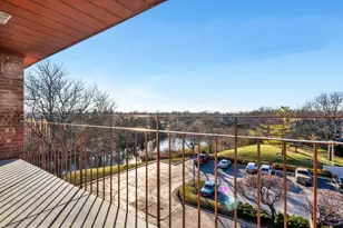 101 Old Oak Dr, Buffalo Grove, IL 60089 - Photo 31