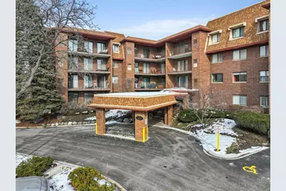 101 Old Oak Drive #216, Buffalo Grove, IL 60089 - Photo 1