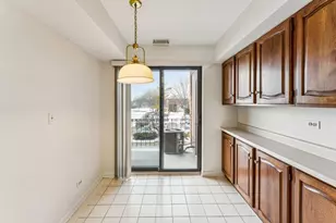 101 Old Oak Dr, Buffalo Grove, IL 60089 - Photo 9