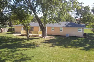 19 Brookside Ln, Bristol, IL 60512 - Photo 35