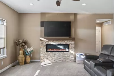 6210 College Avenue, Davenport, IA 52807 - Photo 9