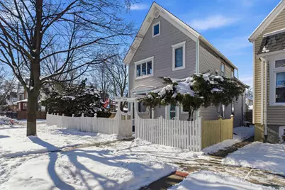 3404 N Albany Avenue, Chicago, IL 60618 - Photo 1