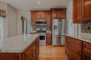 171 Partridge Ln, Bartlett, IL 60103 - Photo 9