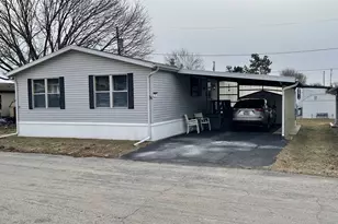 605 Pine St, Normal, IL 61761 - Photo 3