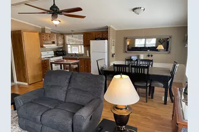 605 Pine Street #18, Normal, IL 61761 - Photo 7