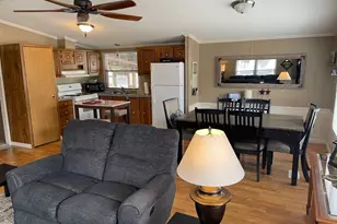 605 Pine St, Normal, IL 61761 - Photo 7