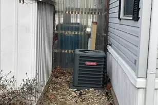605 Pine St, Normal, IL 61761 - Photo 27