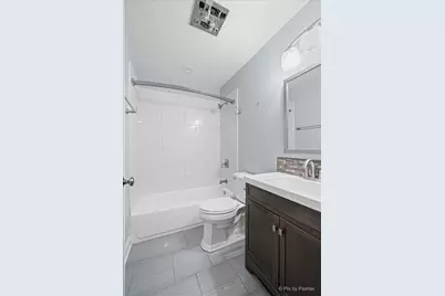 215 Lakeshore Lane, Bloomingdale, IL 60108 - Photo 17