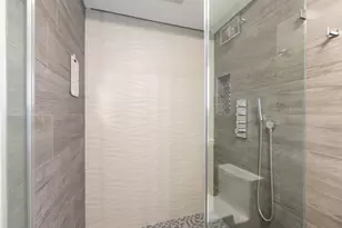 200 E Delaware Pl, Chicago, IL 60611 - Photo 19