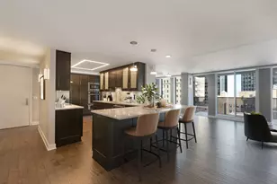 200 E Delaware Pl, Chicago, IL 60611 - Photo 9