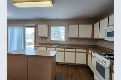 2269 Jason Drive, Montgomery, IL 60538 - Photo 5