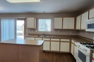 2269 Jason Dr, Montgomery, IL 60538 - Photo 5