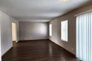 2269 Jason Dr, Montgomery, IL 60538 - Photo 9