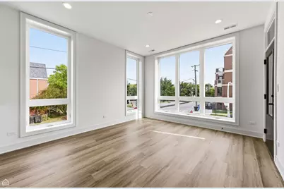 3902 S Lake Park Avenue #2, Chicago, IL 60653 - Photo 3