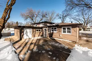 608 N Eastman Dr, Mount Prospect, IL 60056 - Photo 29