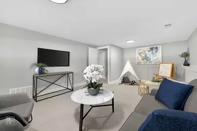 608 N Eastman Drive, Mount Prospect, IL 60056 - Photo 25