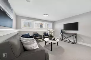 608 N Eastman Dr, Mount Prospect, IL 60056 - Photo 23