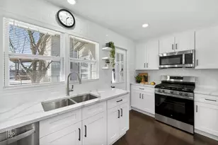 608 N Eastman Dr, Mount Prospect, IL 60056 - Photo 9