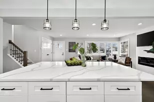 608 N Eastman Dr, Mount Prospect, IL 60056 - Photo 11