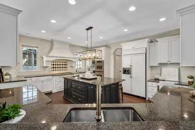 5220 Benton Avenue, Downers Grove, IL 60515 - Photo 13