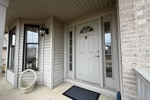2904 River Oak Dr, Champaign, IL 61822 - Photo 5