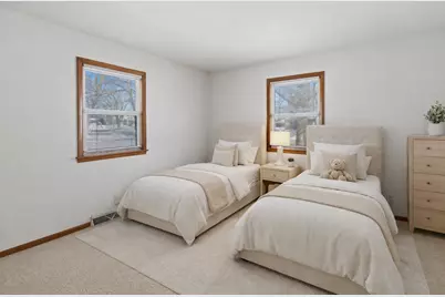 160 E Pendexter Avenue, Watseka, IL 60970 - Photo 11