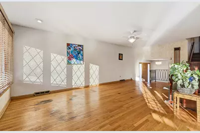 10729 Lamon Avenue, Oak Lawn, IL 60453 - Photo 5