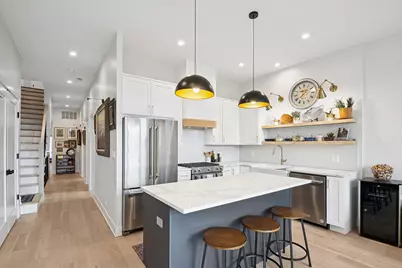 3139 N Central Park Avenue #3, Chicago, IL 60618 - Photo 3