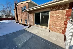 10420 S Kildare Ave, Oak Lawn, IL 60453 - Photo 15