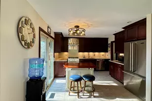 724 Ridge Rd, Lemont, IL 60439 - Photo 1