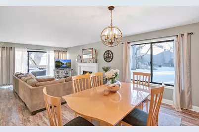 1527 Kirkwood Drive #1527, Geneva, IL 60134 - Photo 9