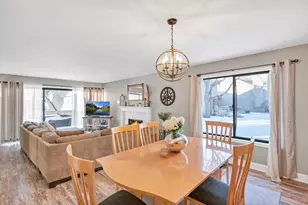 1527 Kirkwood Dr, Geneva, IL 60134 - Photo 9