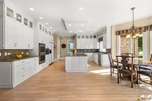 22724 N Amy Ln, Kildeer, IL 60047 - Photo 7