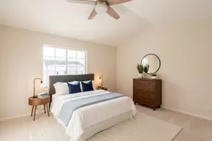 369 Lakeview Cir, Bolingbrook, IL 60440 - Photo 5