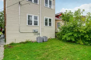 2919 N Kilpatrick Ave, Chicago, IL 60641 - Photo 17