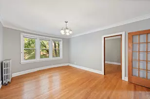 5256 W Wolfram Ave, Chicago, IL 60641 - Photo 3