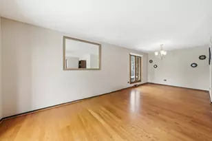 883 Honey Ln, Crete, IL 60417 - Photo 7