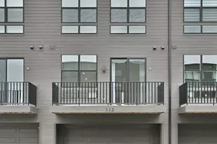 332 Summit Cir, Lombard, IL 60148 - Photo 29