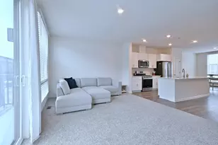 332 Summit Cir, Lombard, IL 60148 - Photo 13