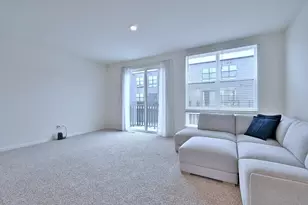 332 Summit Cir, Lombard, IL 60148 - Photo 9