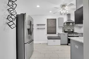 584 S 4th Ave, Des Plaines, IL 60016 - Photo 9