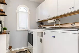 610 W Wegner Rd, McHenry, IL 60051 - Photo 15