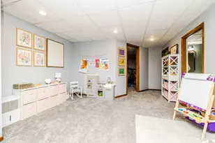 610 W Wegner Rd, McHenry, IL 60051 - Photo 25