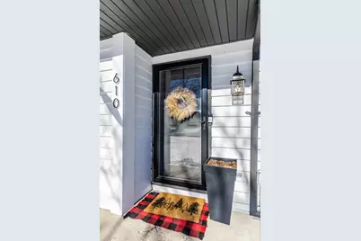 610 W Wegner Road, McHenry, IL 60051 - Photo 3