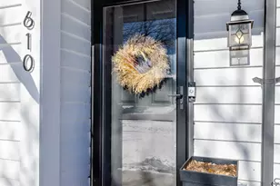 610 W Wegner Rd, McHenry, IL 60051 - Photo 3