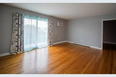 6450 S New England Avenue #3B, Chicago, IL 60638 - Photo 3