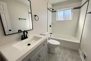 1721 E 91st Pl, Chicago, IL 60617 - Photo 7