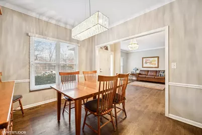 706 Foxdale Avenue, Winnetka, IL 60093 - Photo 3