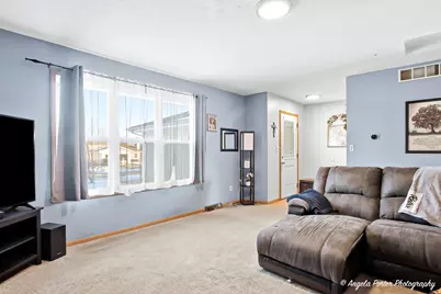 130 Sundance Trail, Capron, IL 61012 - Photo 5